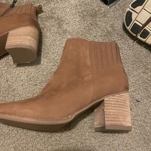 Womens blondo booties size 8. Never worn.